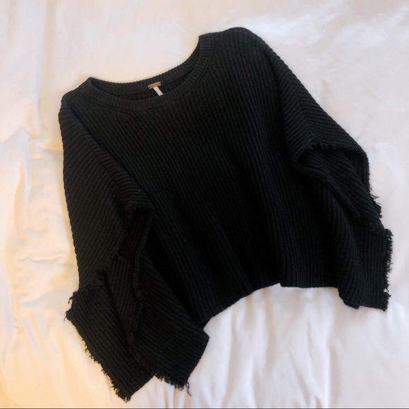 FREE PEOPLE // Black Sweater Cropped Poncho // Size Small - Picture 4 of 4
